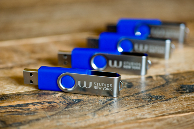 logo design on custom flash drives
